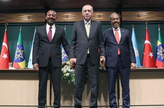 Corne de l’Afrique : L’Ethiopie et la Somalie décident de rétablir leurs relations diplomatiques