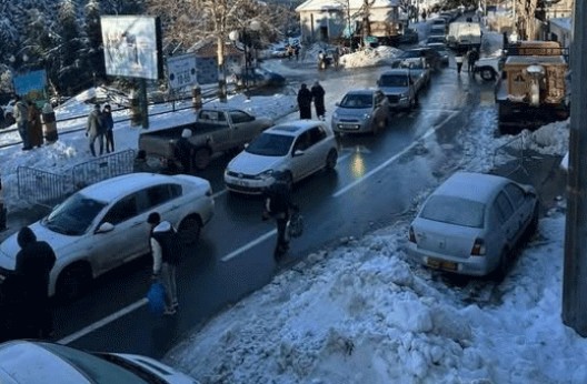 Neige abondante à Chréa : Le grand flux