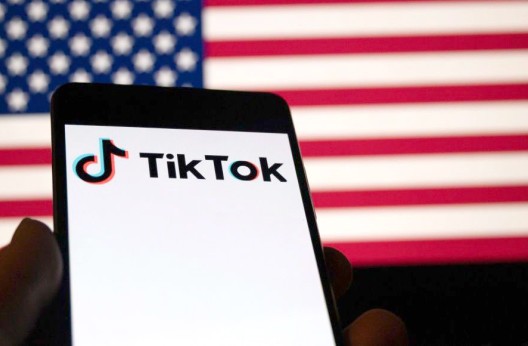 Scène artistique aux Etats-Unis : La fin possible de TikTok inquiète l’industrie musicale