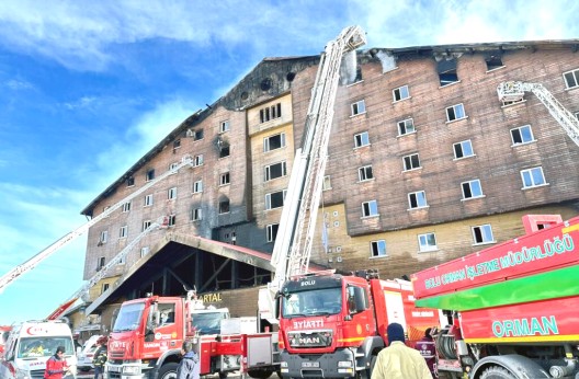 Incendie meurtrier en Turquie : «Elle a paniqué et s’est  jetée dans le vide»