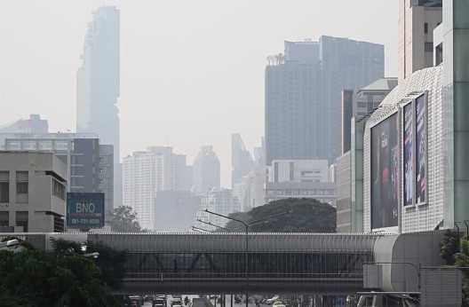 Pollution de l’air : 200 écoles fermées  à Bangkok