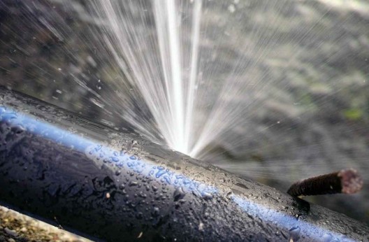 Bouira : Des milliers de fuites qui causent le gaspillage d’eau