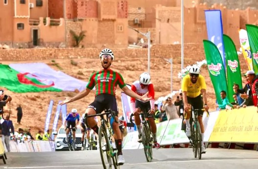 Tour d’Algérie de cyclisme 2025 (8e étape) : Assal s’impose avec panache à Ghardaïa