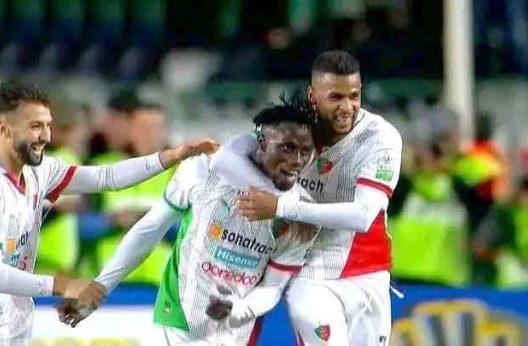 MC Alger 2 – CS Constantine 1 : Le Doyen renversant conforte son leadership