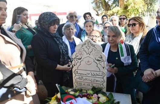 Cérémonie de recueillement à la mémoire de Hassiba Ben Bouali