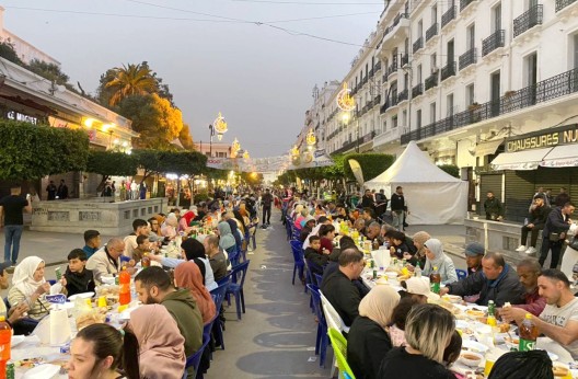 Dossier : Solidarité pendant le Ramadhan, du couffin au restaurant  El Rahma…